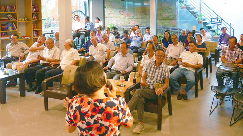 Chi hội NSVN Thành phố Cần Thơ gặp mặt mừng ngày Âm nhạc Việt Nam (Ảnh: Thế Long)