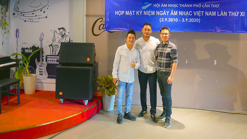 Chi hội NSVN Thành phố Cần Thơ gặp mặt mừng ngày Âm nhạc Việt Nam (Ảnh: Thế Long)